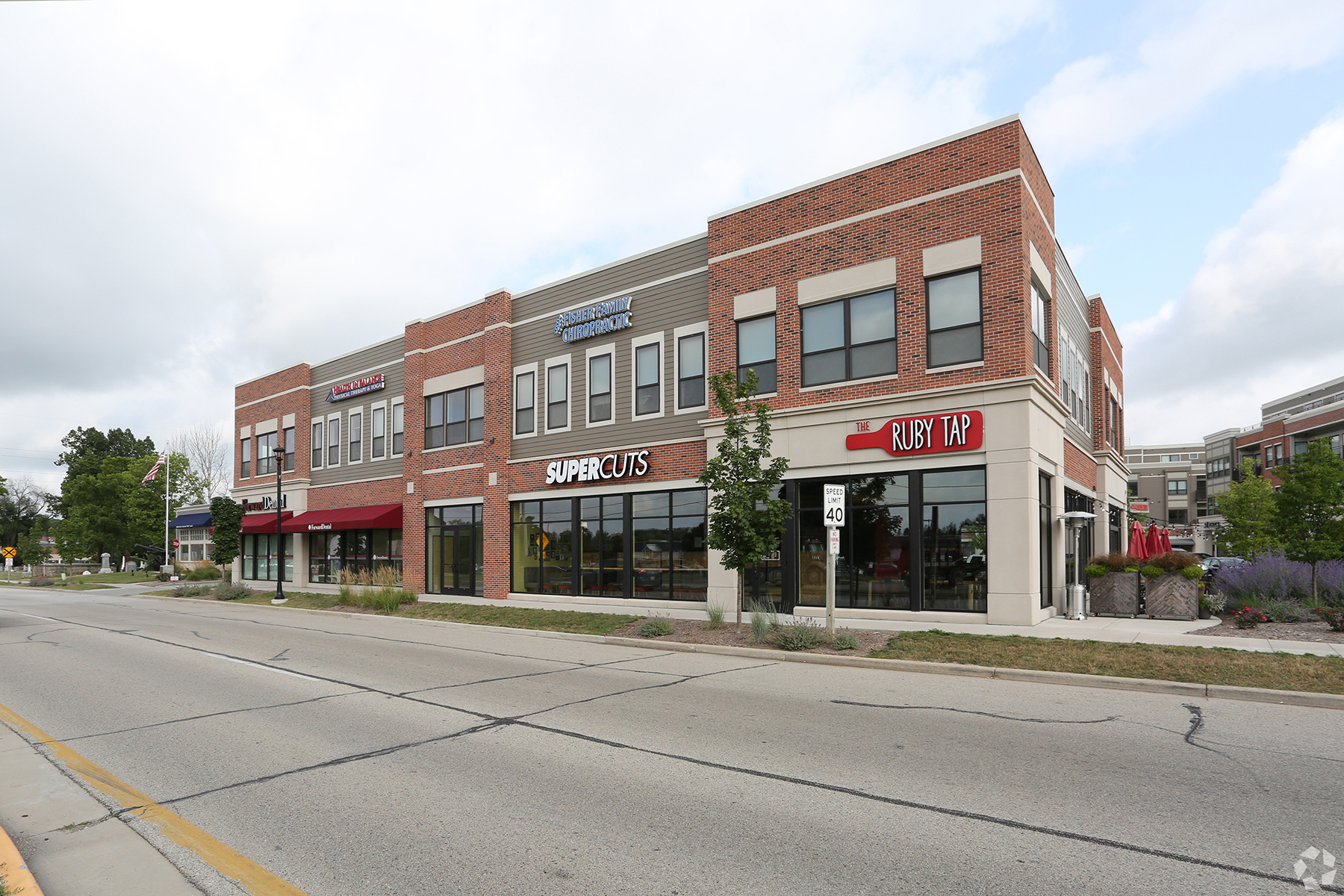 encore-living-at-mequon-town-center-mequon-wi-aerial-photo